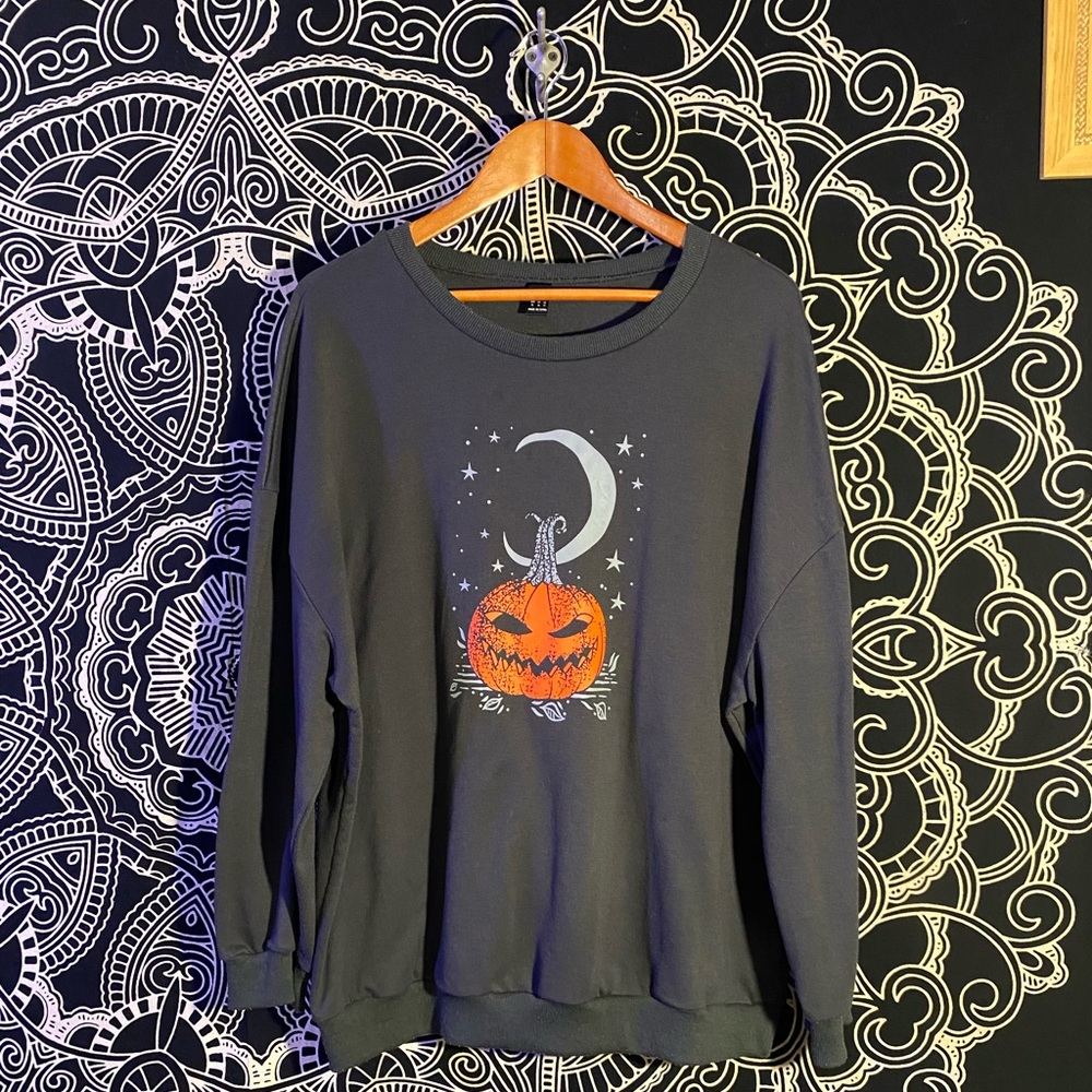 Halloween themed sweatshirt 🎃